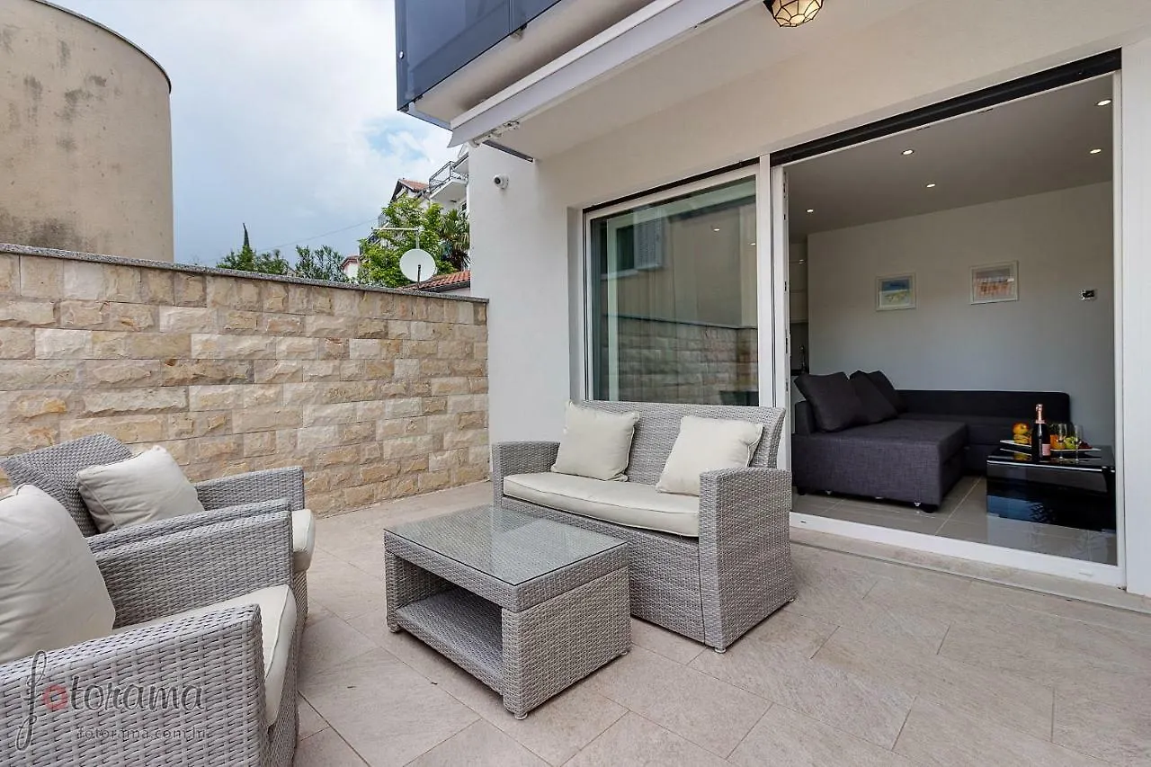 Villa Christina Crikvenica 0*,